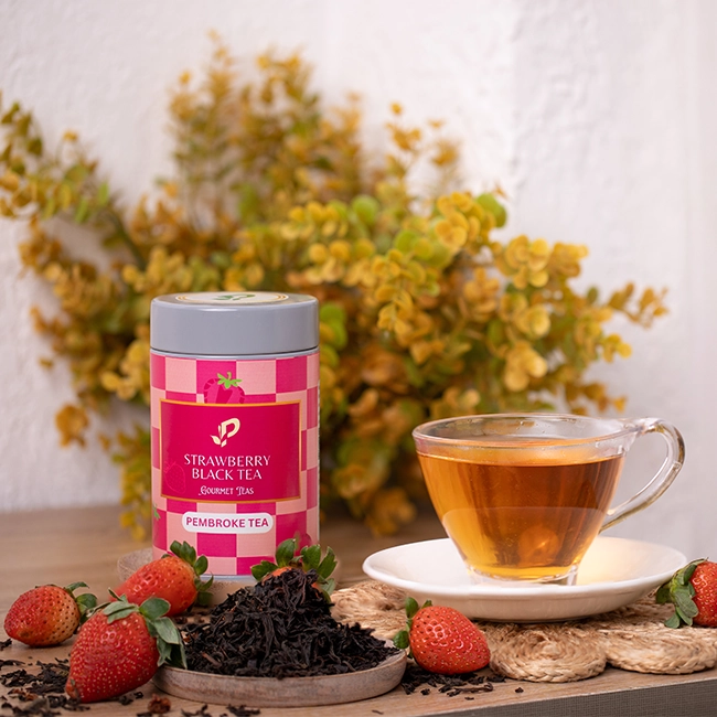 Strawberry black tea manufactured and supplied from India with natural fruity flavor and an aroma.